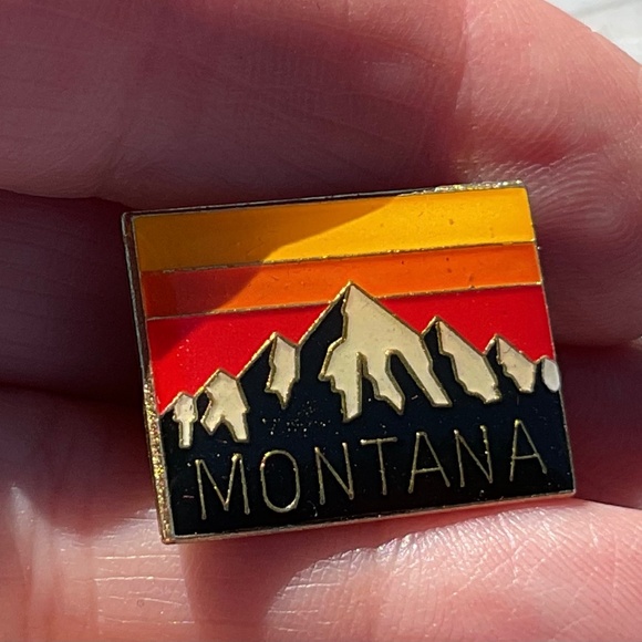 Souvenir Tac Pin Vintage Montana - Picture 1 of 6